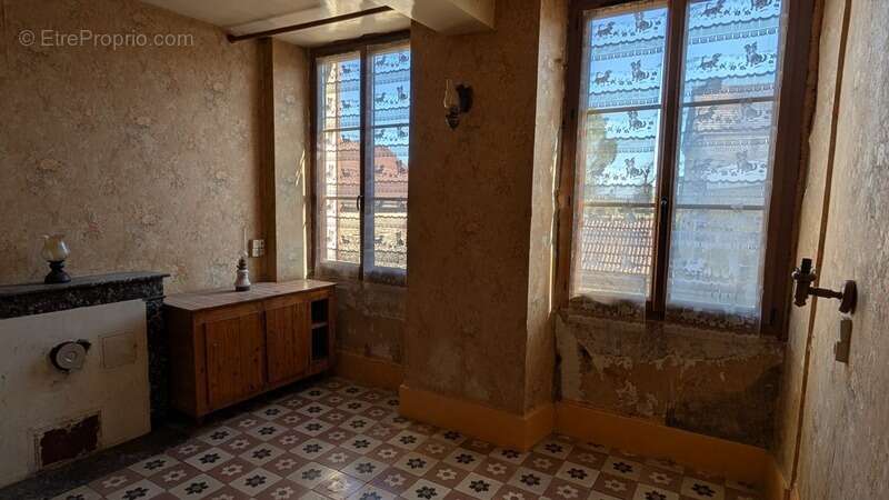 Maison à COUTARNOUX