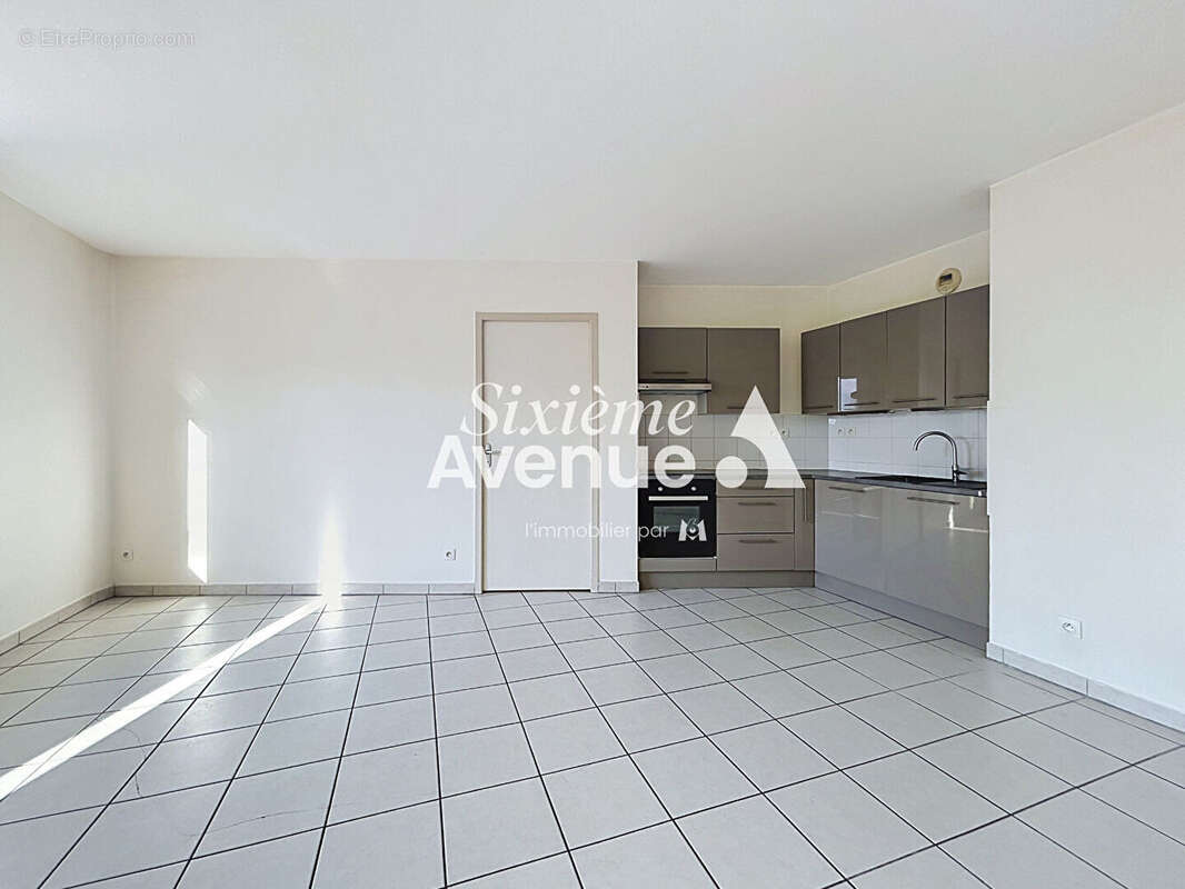 Appartement Decines Charpieu 2 pièce(s) 44.62 m2 - photo 3