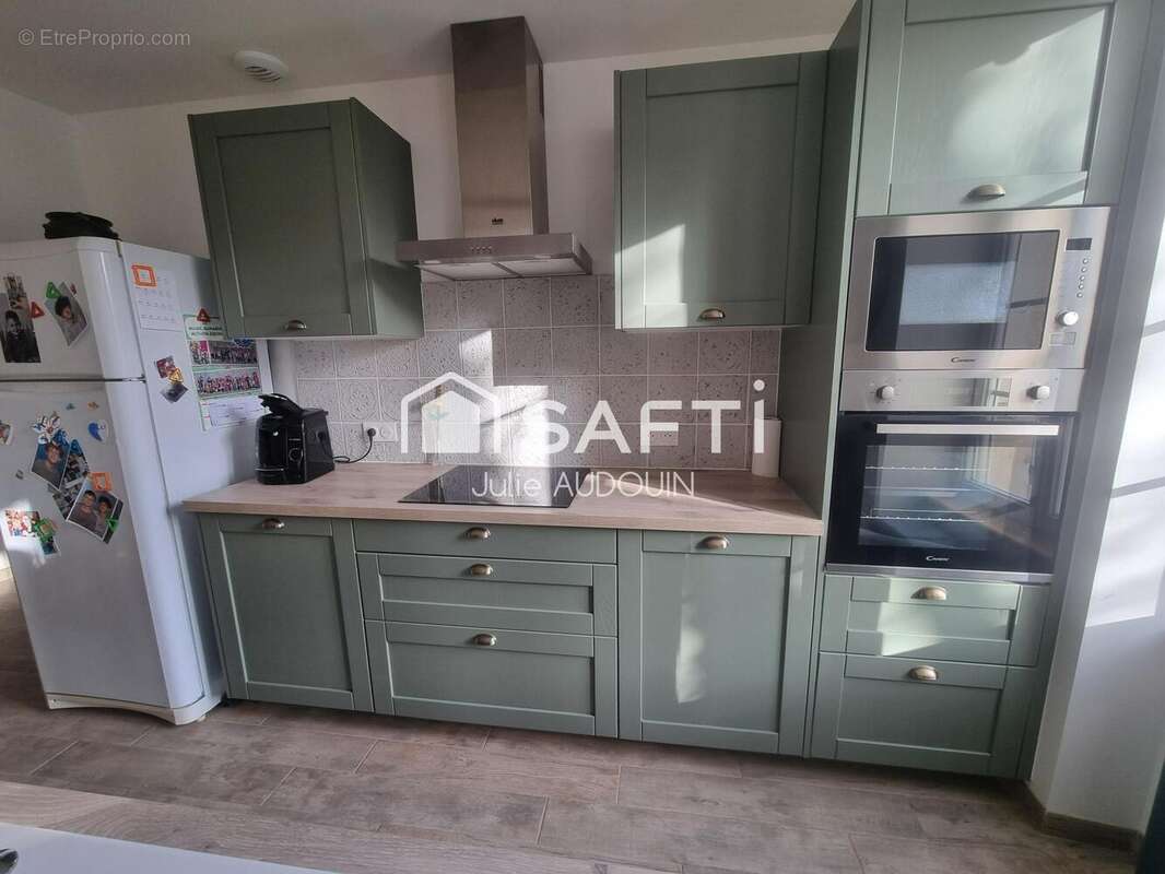 Maison 141 m² à Aumagne  - photo 4