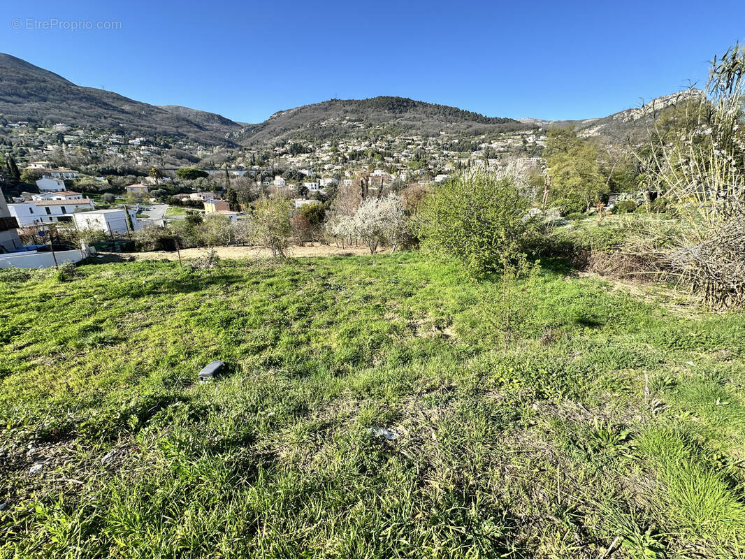 Terrain à VENCE