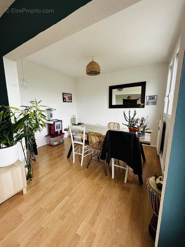 Appartement à SAINT-JACQUES-DE-LA-LANDE