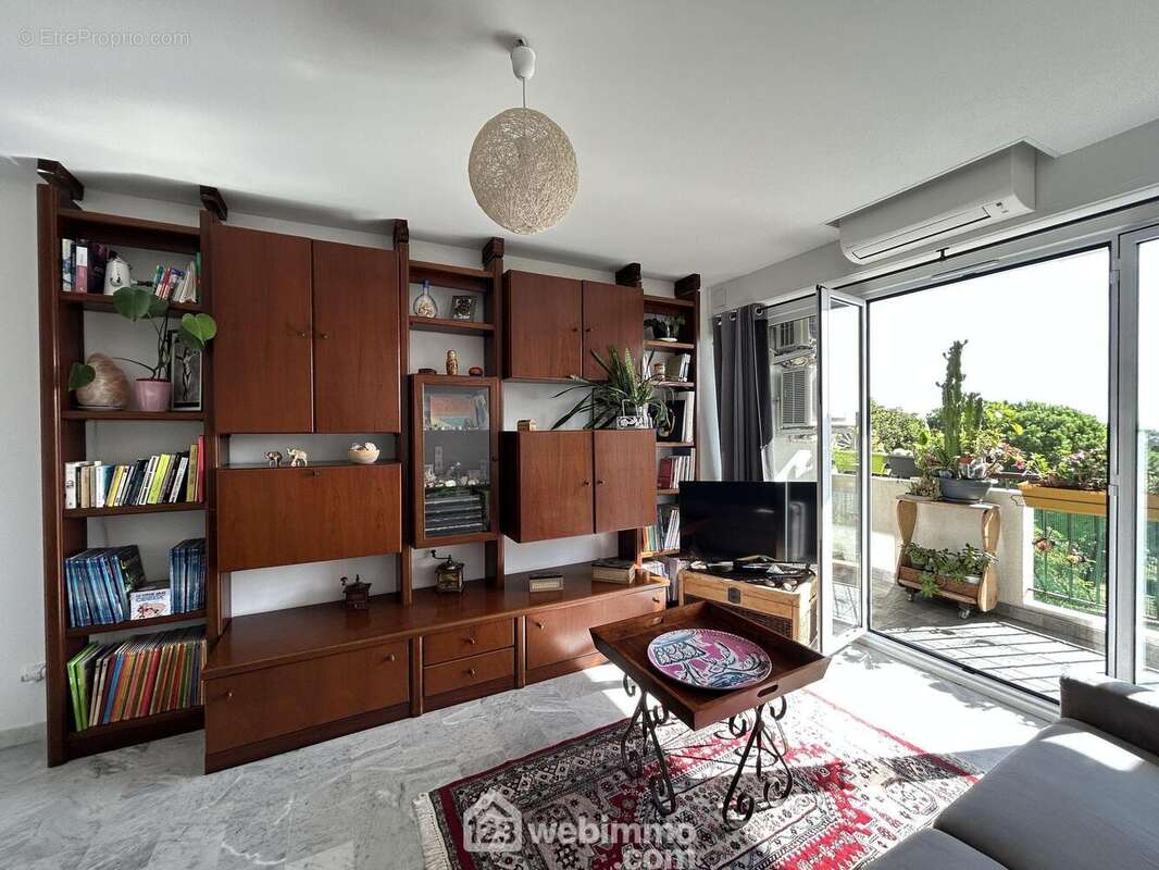 Séjour climatisé - Appartement à BASTIA