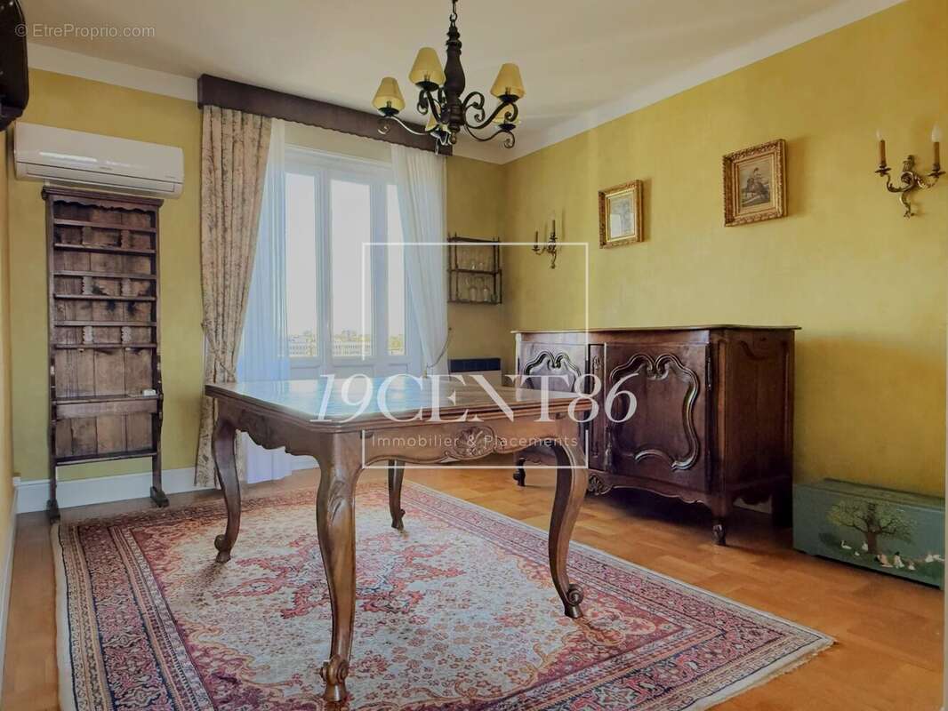 Appartement à LYON-8E