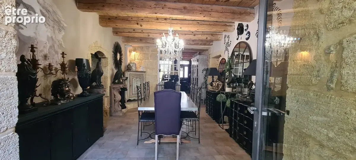 Propriete de caractere de 280m² - photo 4