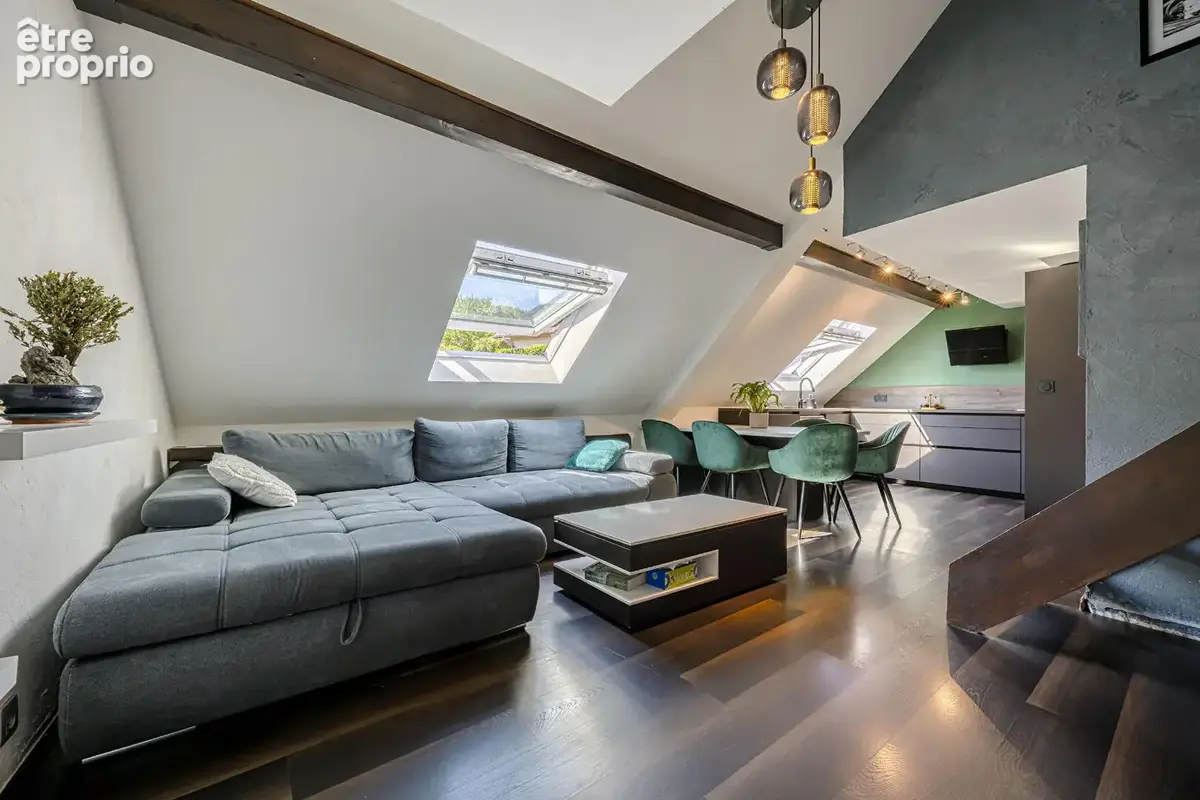 Appartement à POISY