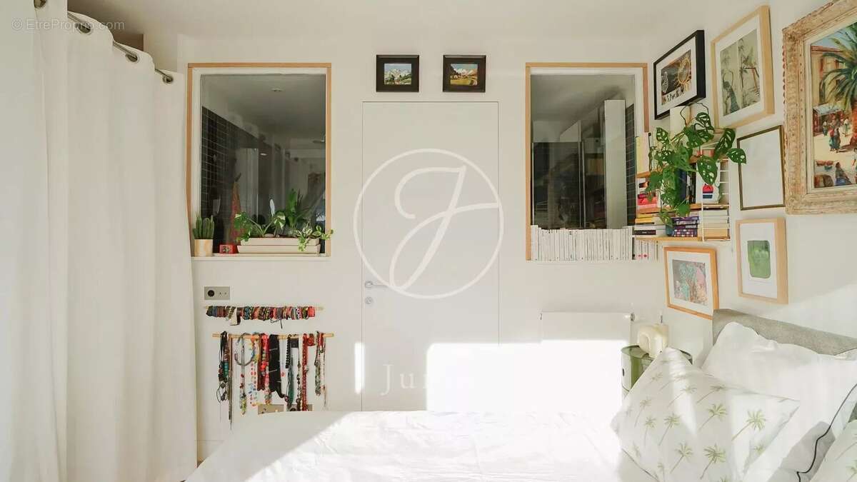 Appartement à PARIS-6E