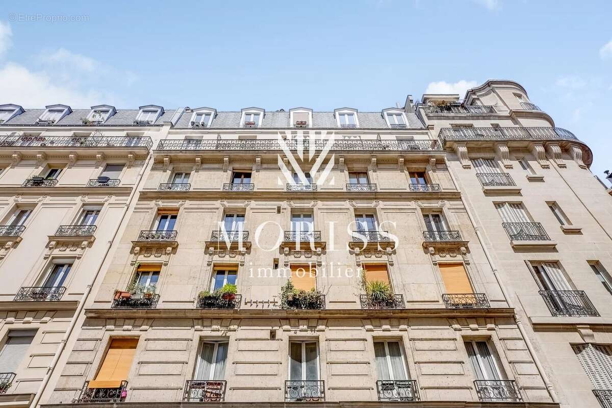 Appartement à PARIS-18E