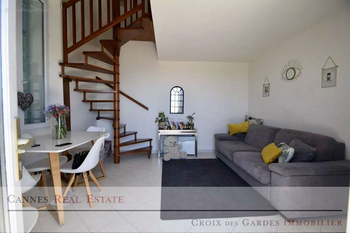 Appartement à LE CANNET