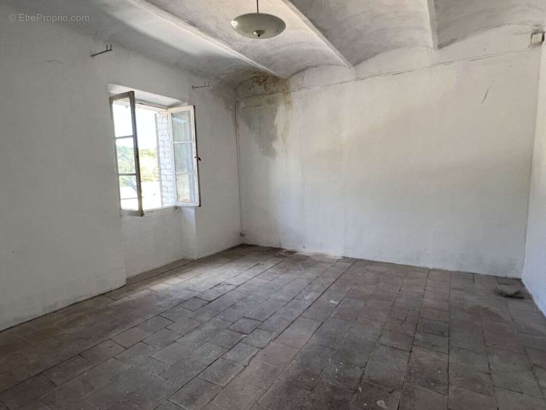 Appartement à BESSEGES