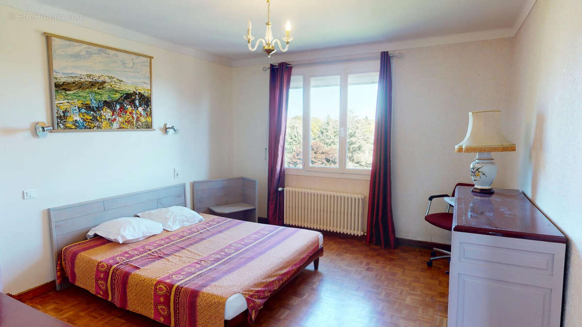 Maison à BARAQUEVILLE