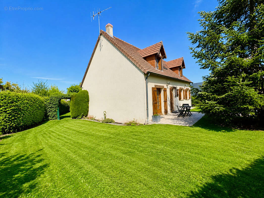 VERETZ - MAISON FAMILIALE - 141 m2 habitables sur sous-sol - photo 3