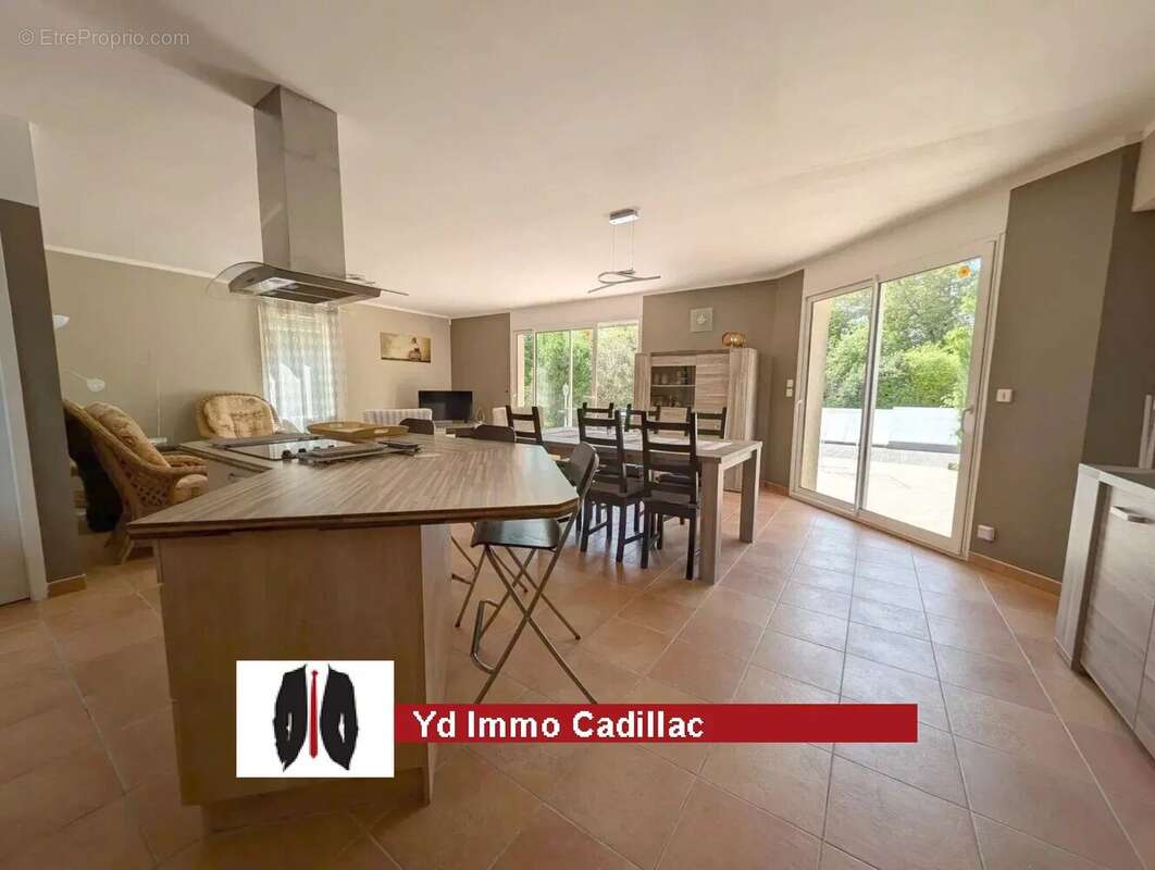 Maison à SAINTE-CROIX-DU-MONT