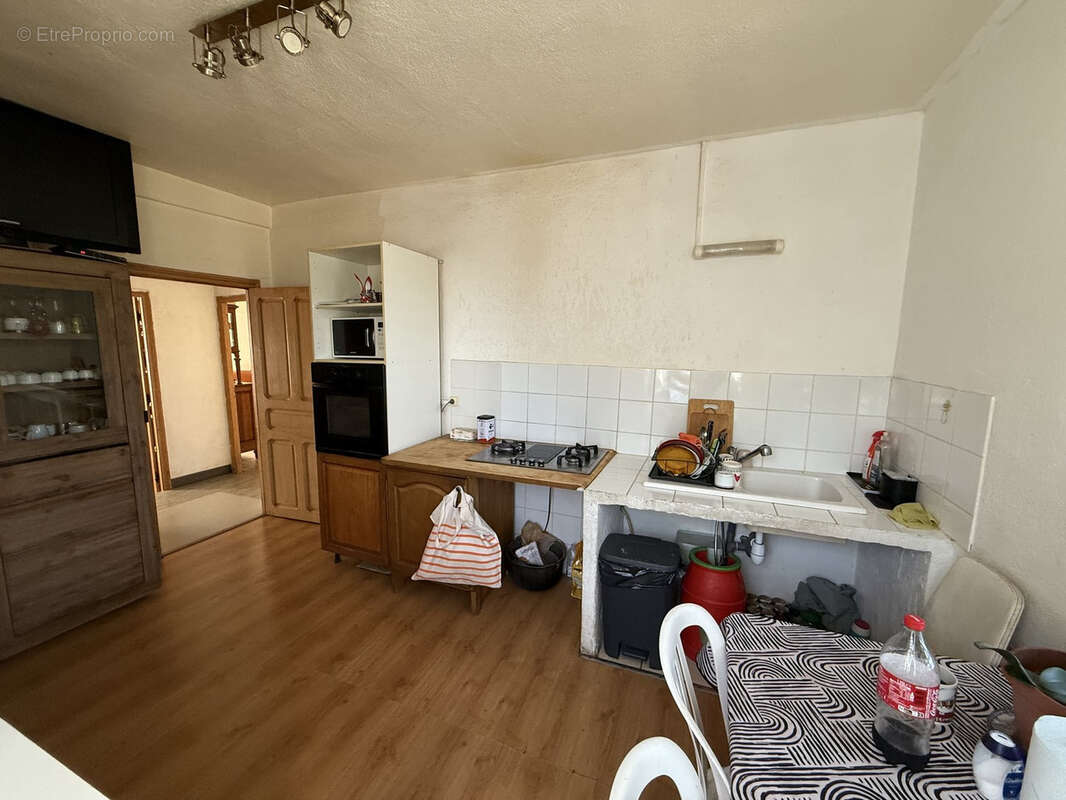Appartement à LEVIE