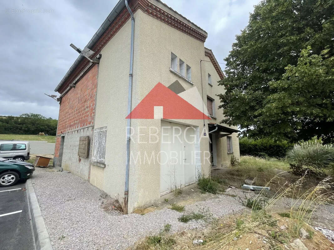 Maison à LABRUGUIERE