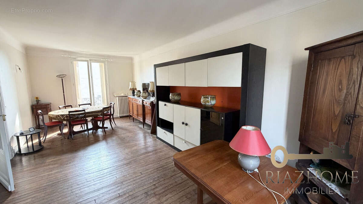 Maison à LA COURNEUVE