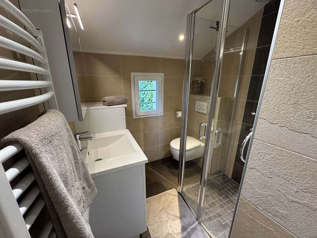 Maison à VILLETTE-D'ANTHON