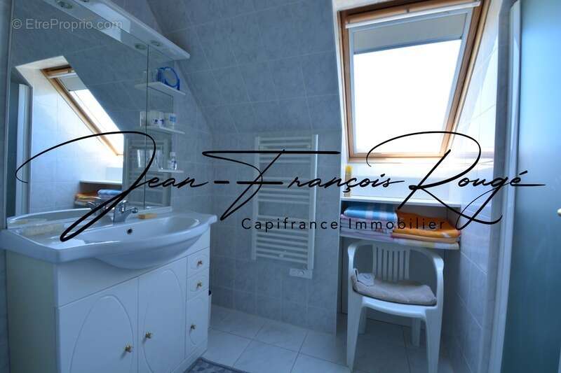 Maison à SAINT-GERMAIN-SUR-AY