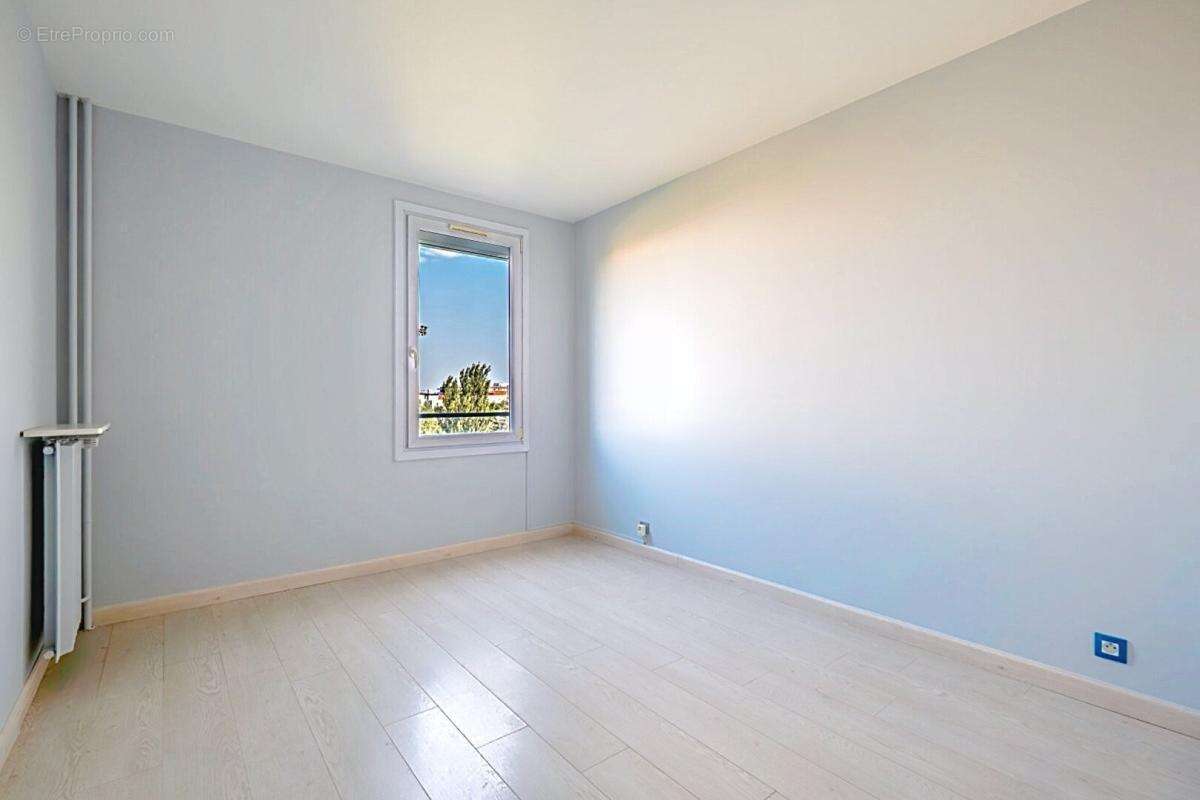 Appartement à MAISONS-ALFORT