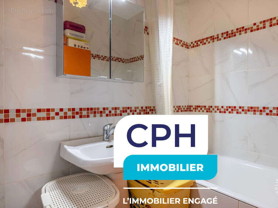 Appartement à PARIS-19E