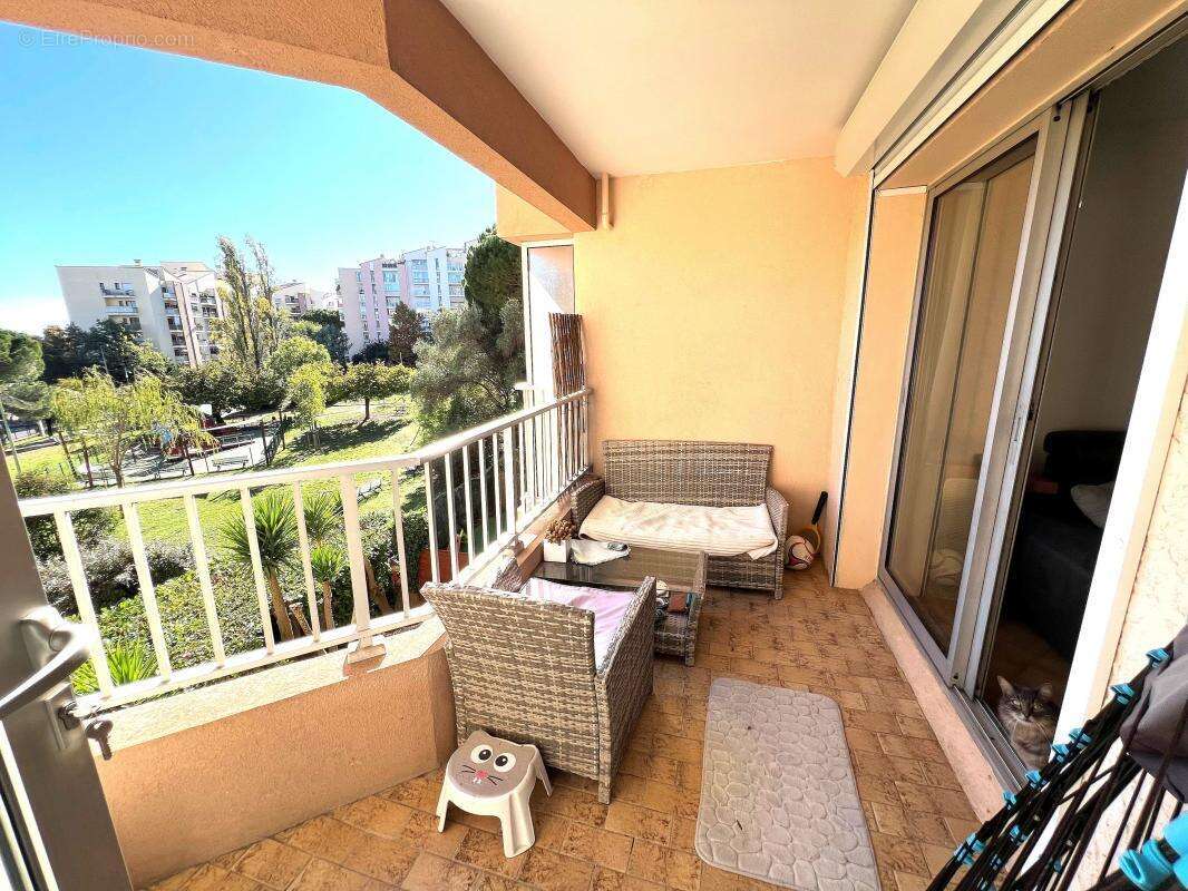 Appartement à LE CANNET