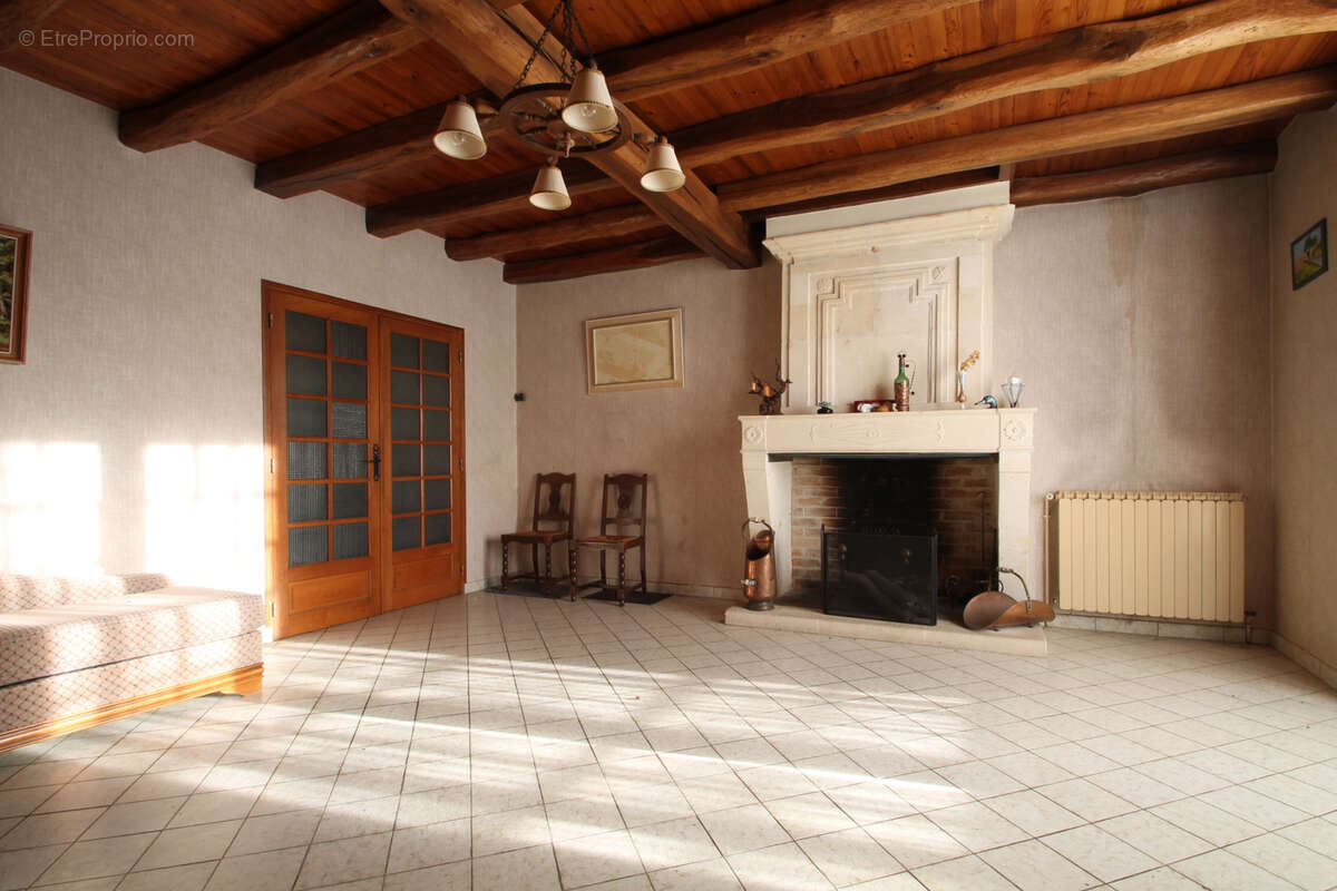 Maison à SAINT-CESAIRE
