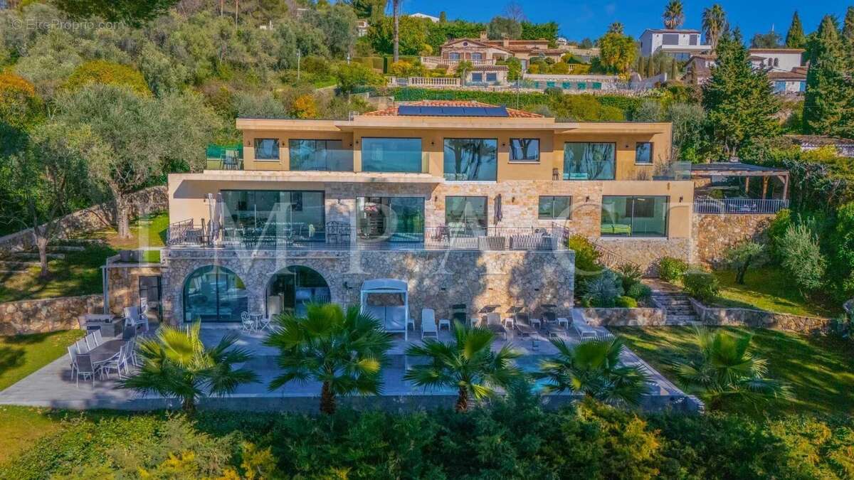 Maison à MOUGINS