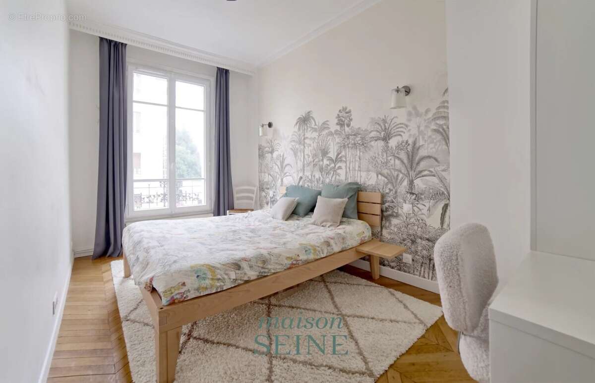 Appartement à NEUILLY-SUR-SEINE