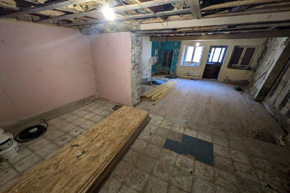 Maison à SAINT-SEINE-L'ABBAYE