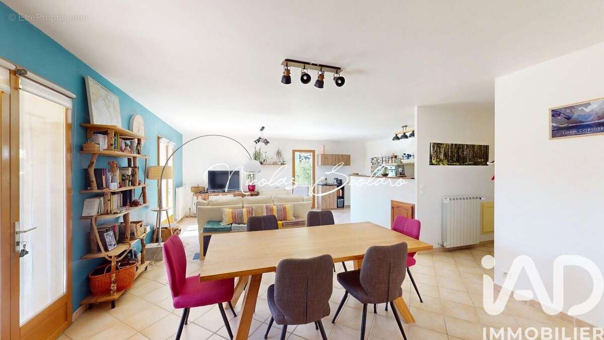 Photo 2 - Maison à CADENET