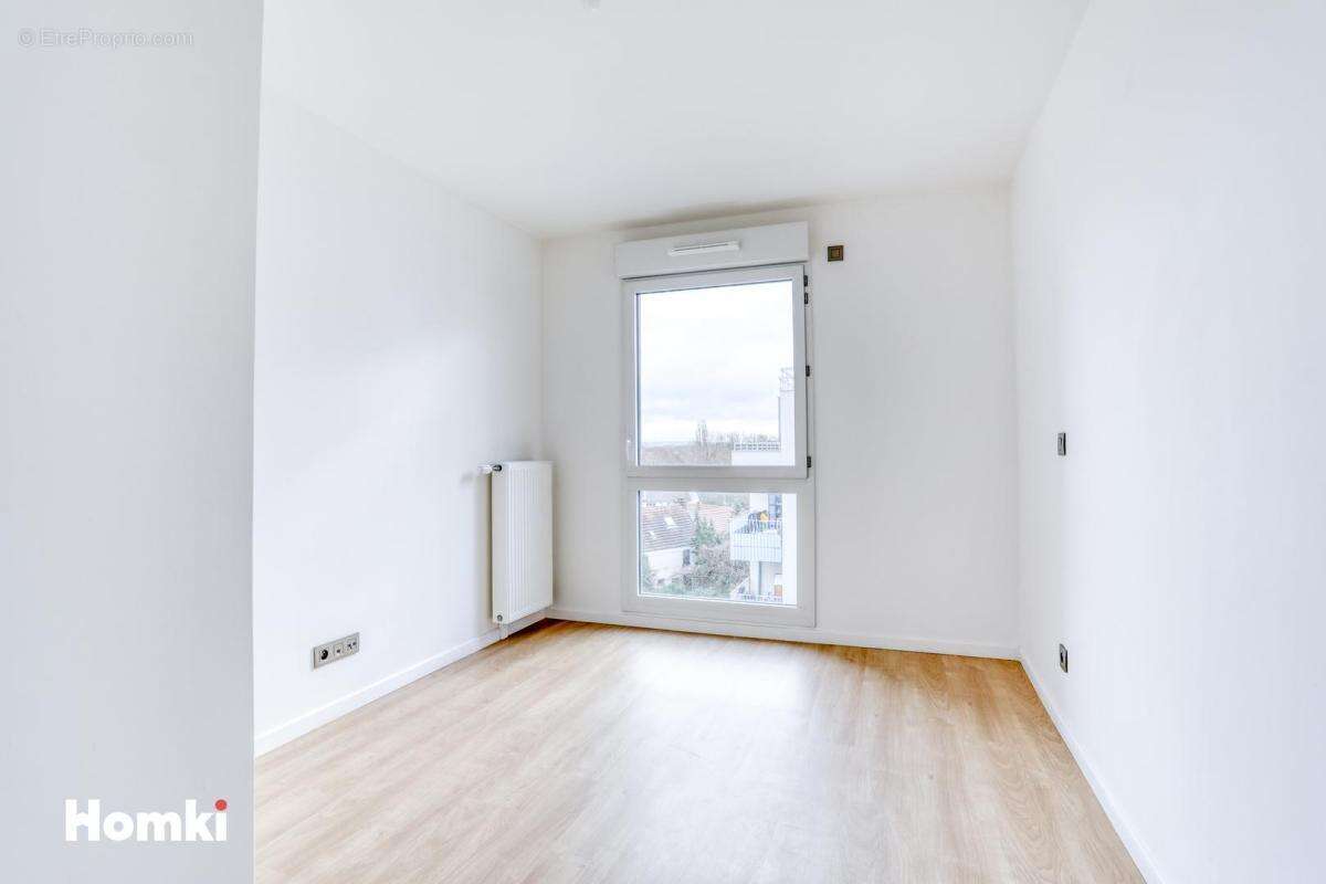 Appartement à SAINT-CYR-L'ECOLE