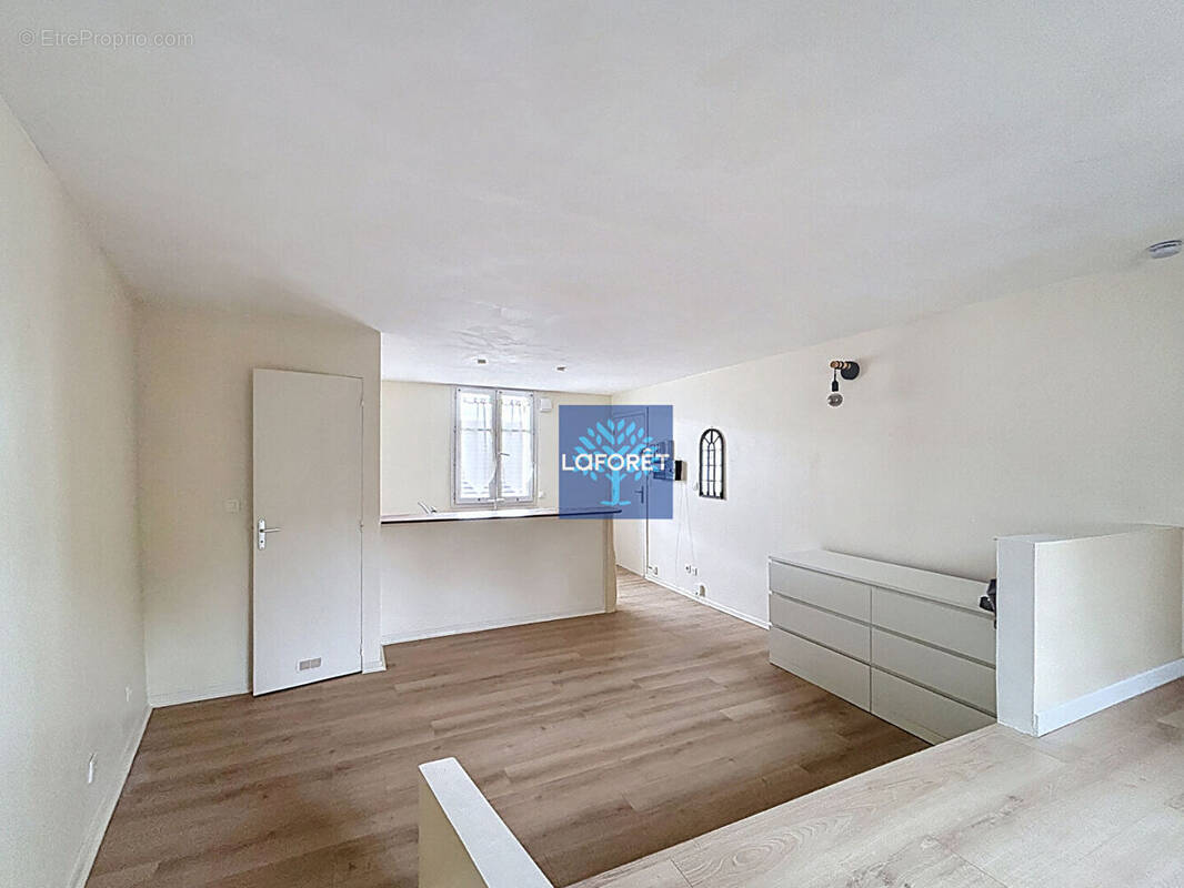 Appartement à VAUREAL