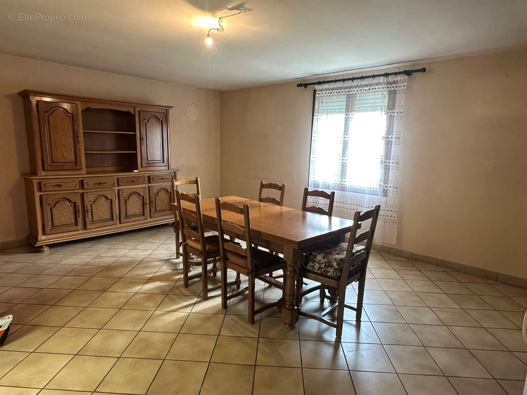 Maison à LONGUEVILLE