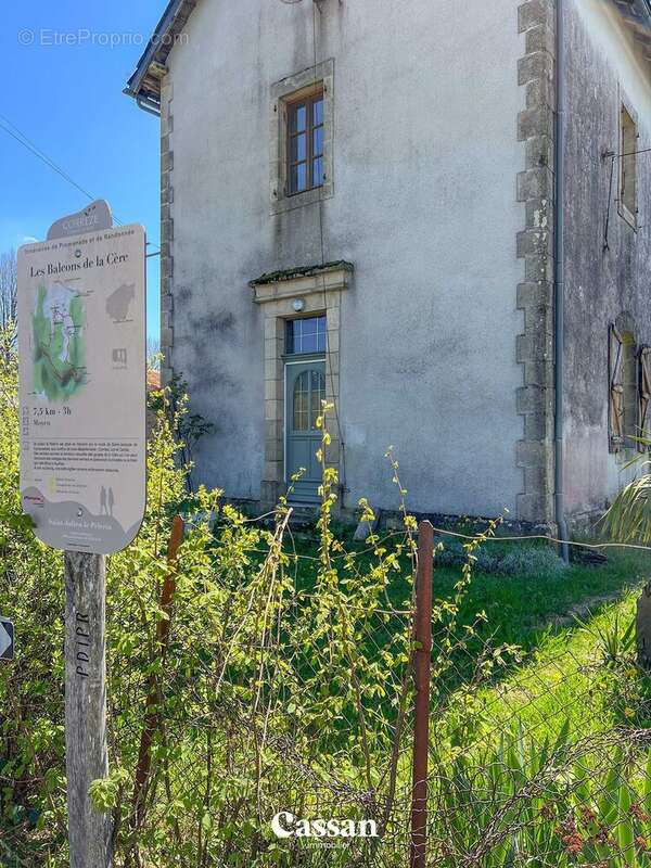 Maison à SAINT-JULIEN-LE-PELERIN