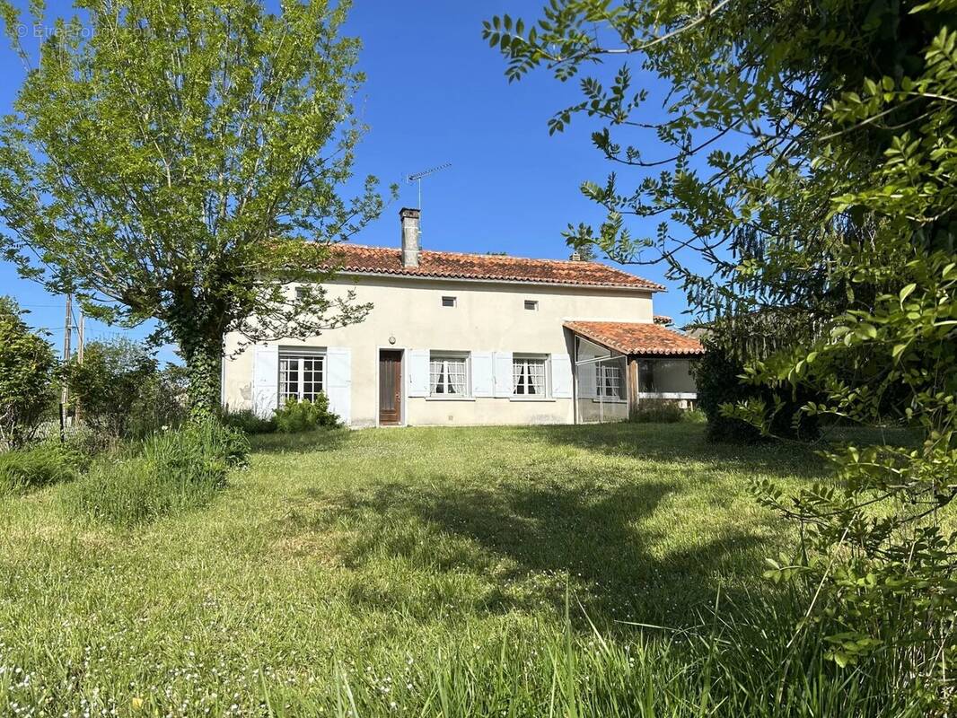 Maison à CHALAIS