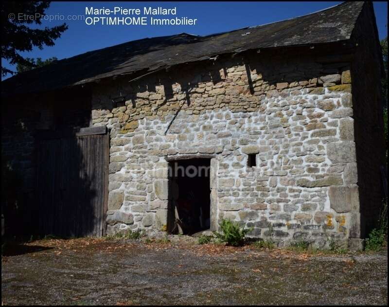 Maison à ROYERE-DE-VASSIVIERE