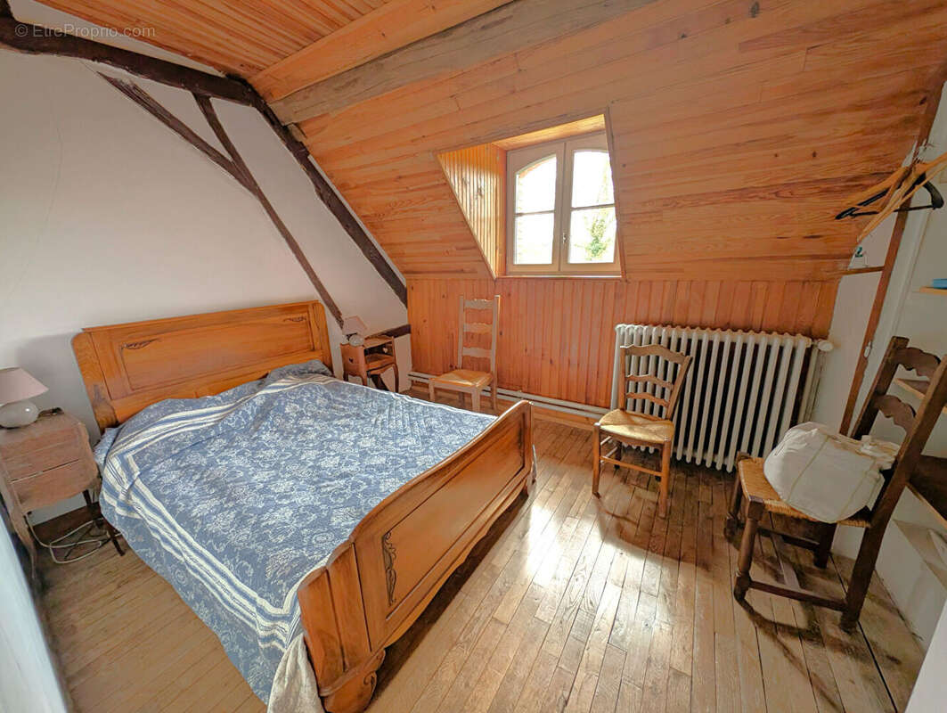 Maison à SAINT-AUBIN-CHATEAU-NEUF