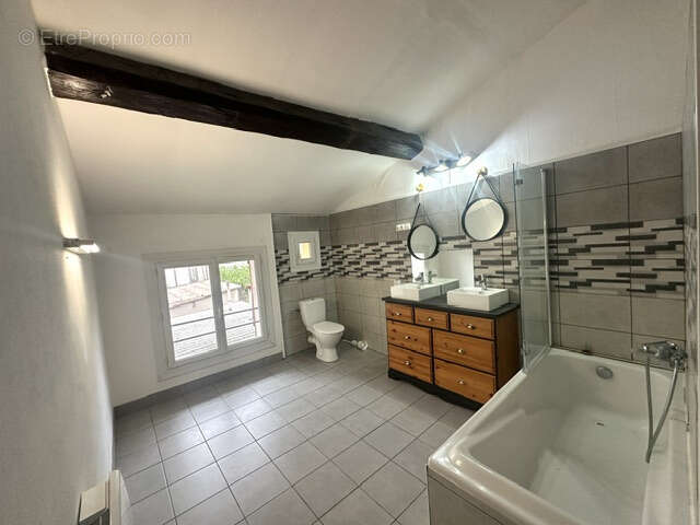 Appartement à SERVIAN