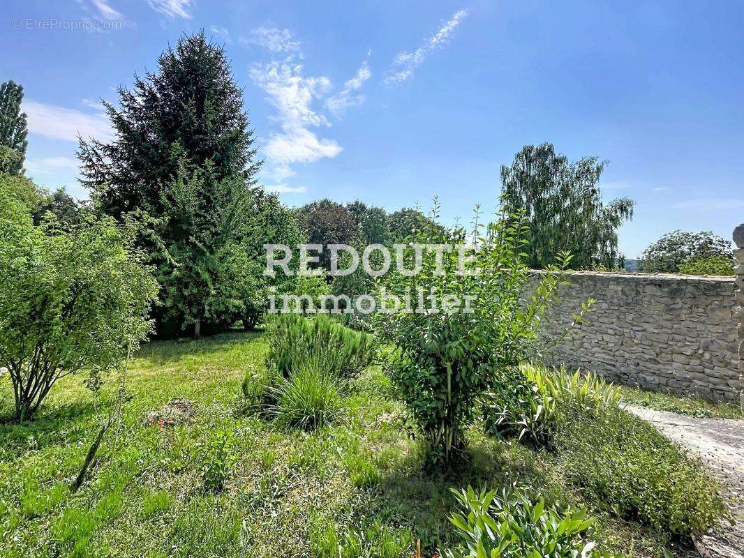 Grande maison T8 environ 250m²  - Hangar - Jardin - Crugny - photo 27