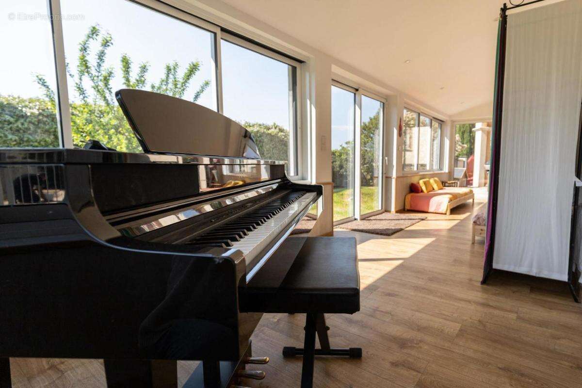 Maison à PERNES-LES-FONTAINES