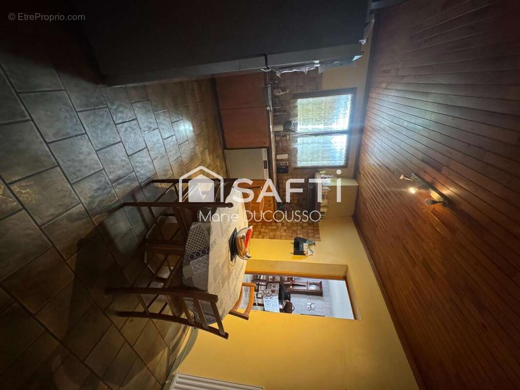 Maison 229 m² à Saint-Magne-De-Castillon  - photo 5