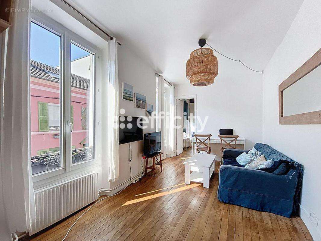Appartement à TAVERNY