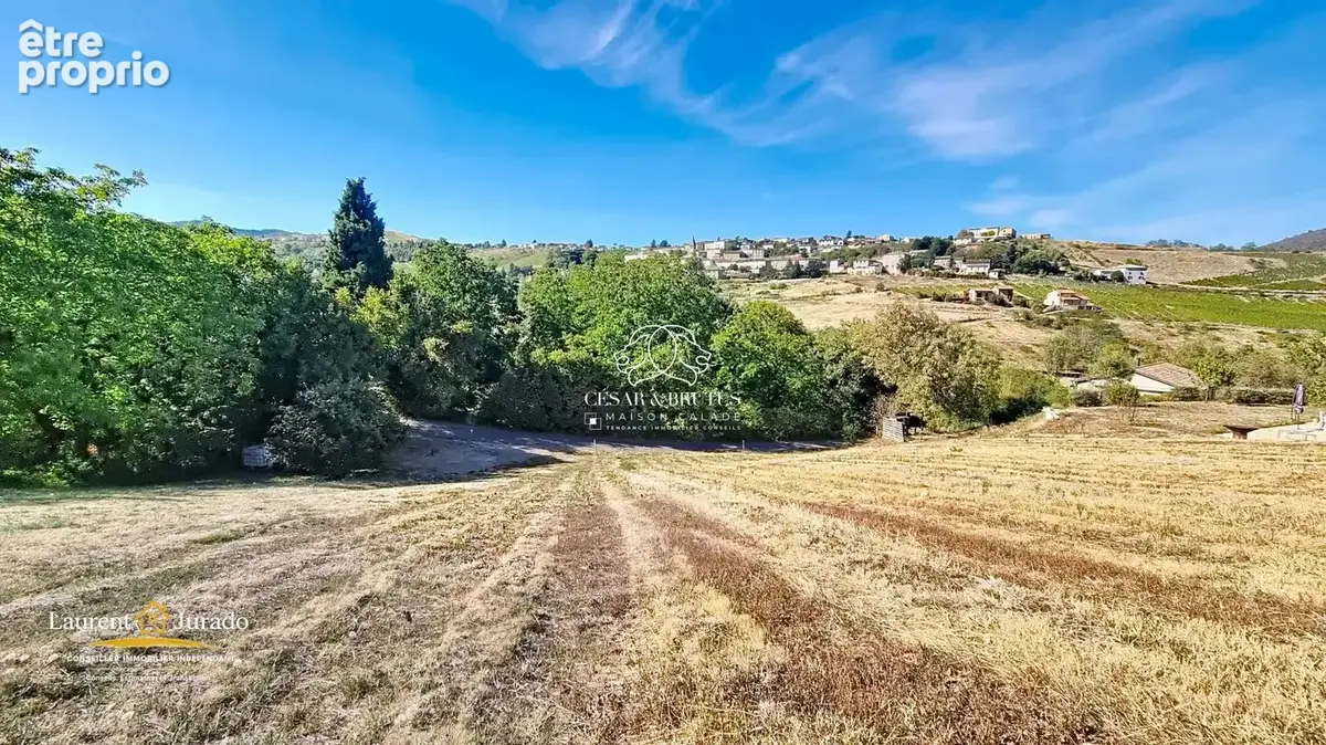 Terrain 940 m² à vendre à Vaux-En-Beaujolais (69460) - photo 2