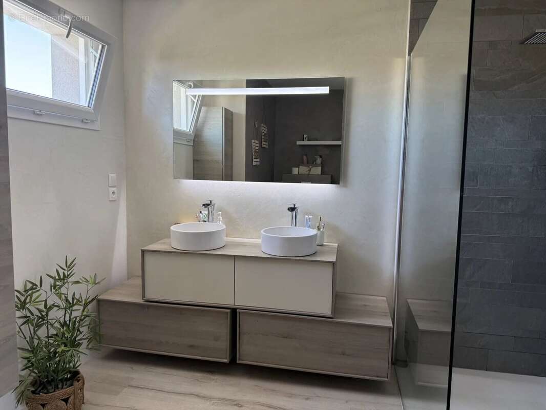  Maison familiale de 127,45 m² habitables avec jardin, terrasse et garage - photo 18