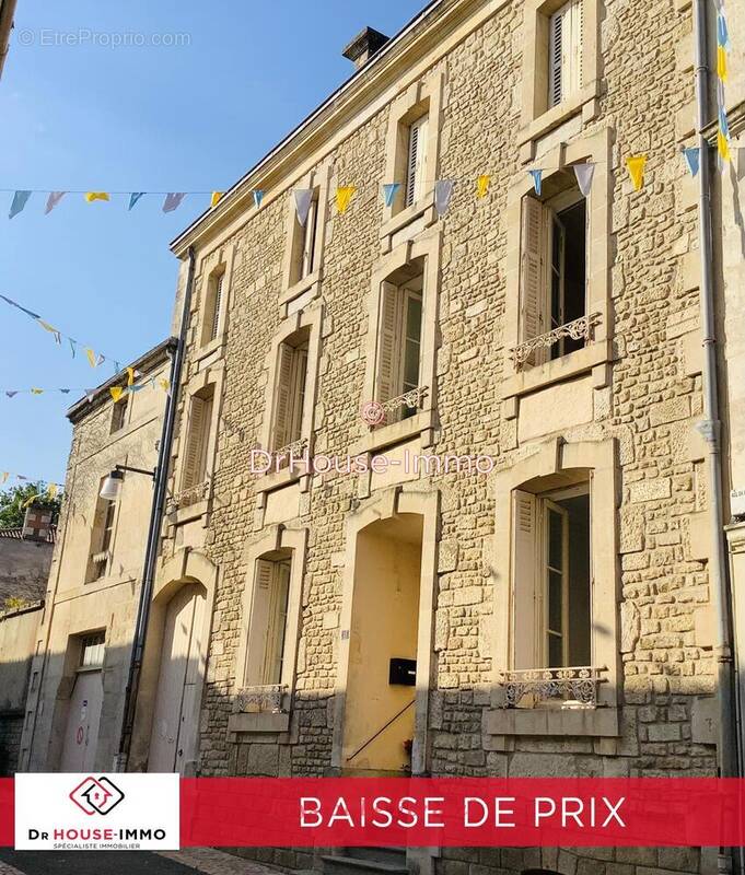 Maison à COULONGES-SUR-L&#039;AUTIZE