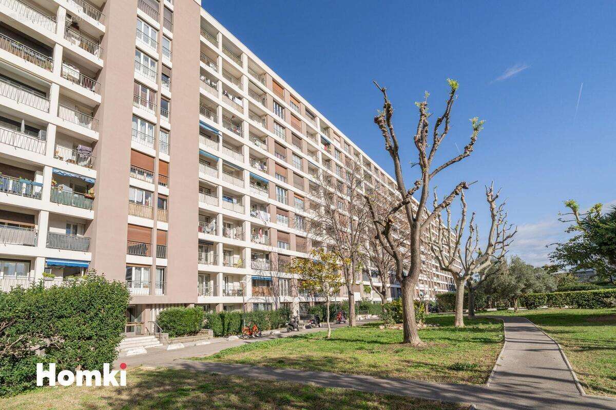 Appartement à MARSEILLE-9E