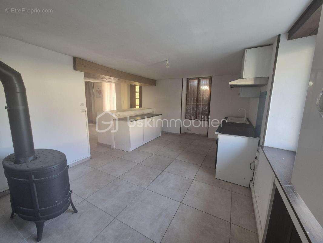 Maison à Venizy - photo 3