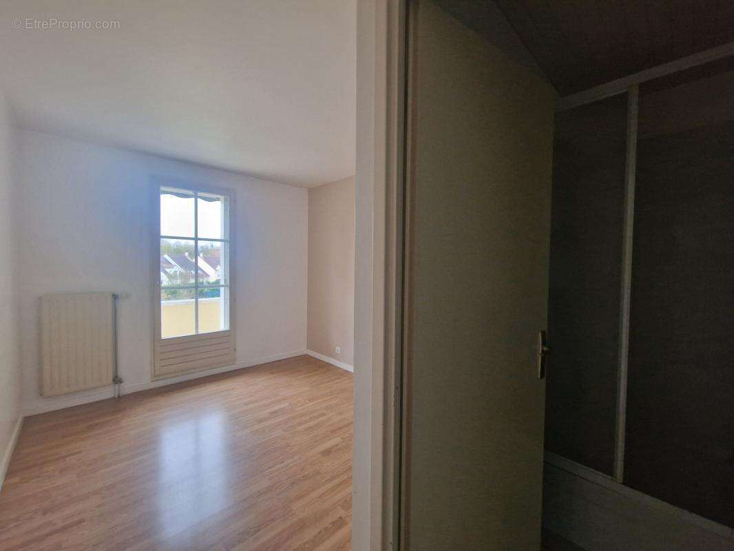 Appartement à VAIRES-SUR-MARNE