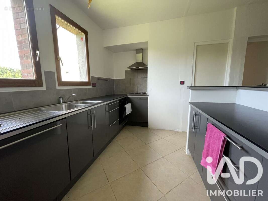 Maison 153 m² à Nottonville  - photo 3