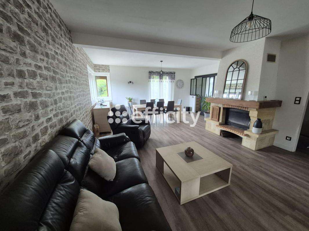 Maison 122 m² à Rochechouart  - photo 3