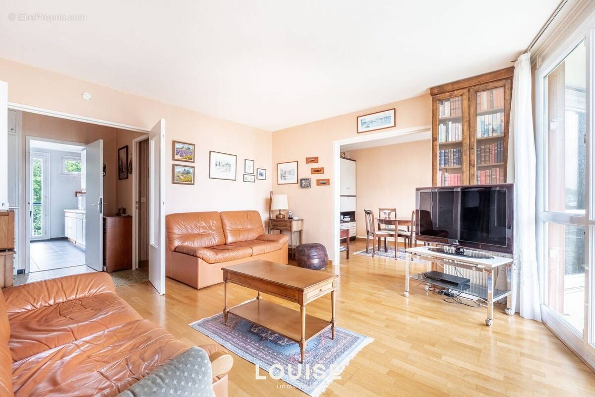 Appartement à CHAVILLE